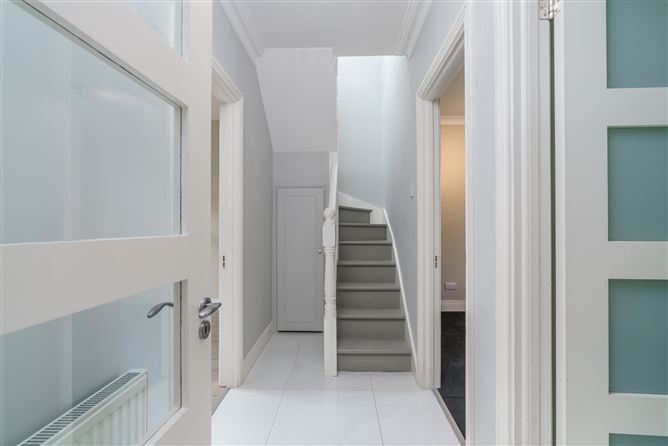Photo 9 of 28 — 27 Hampton Crescent St Helen's Wood Booterstown Co Dublin , Mount Merrion, Dublin