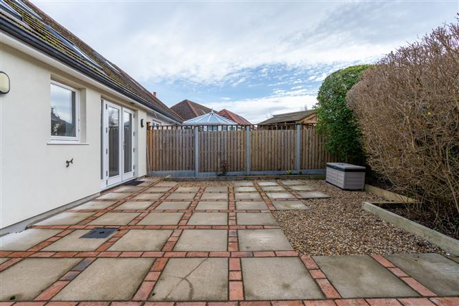 Photo 24 of 28 — 27 Hampton Crescent St Helen's Wood Booterstown Co Dublin , Mount Merrion, Dublin