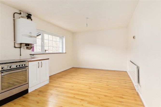 64 Arthur Griffith Park, Lucan, Dublin