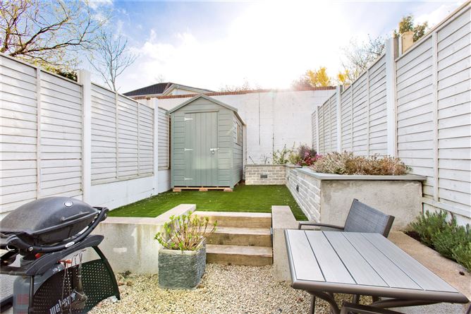 8 Cruagh Green, Cruagh Manor, Stepaside, Dublin 18