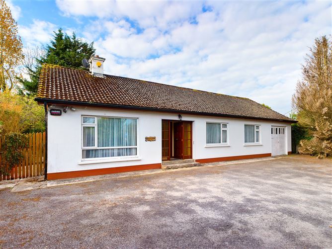 Main image for Westcourt,Racecourse Road,Thurles,Co. Tipperary,E41 H260