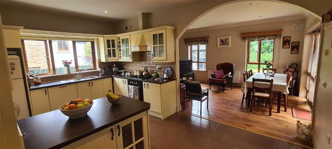 2 Oak Meadows, Drumsna, Carrick-On-Shannon, Leitrim