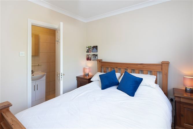 16 Willowbank Court, Midleton, Cork