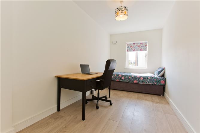 52 Graydon Crescent, Newcastle, Co.Dublin