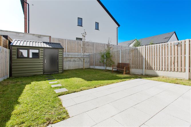 52 Graydon Crescent, Newcastle, Co.Dublin
