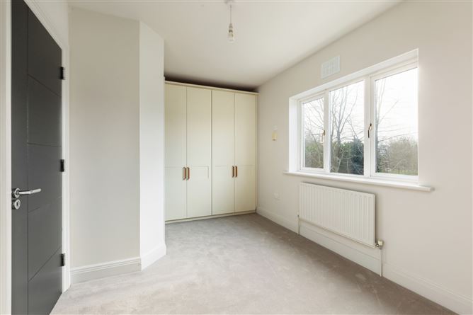 1 Saint Edmunds Park, Lucan, Co.Dublin