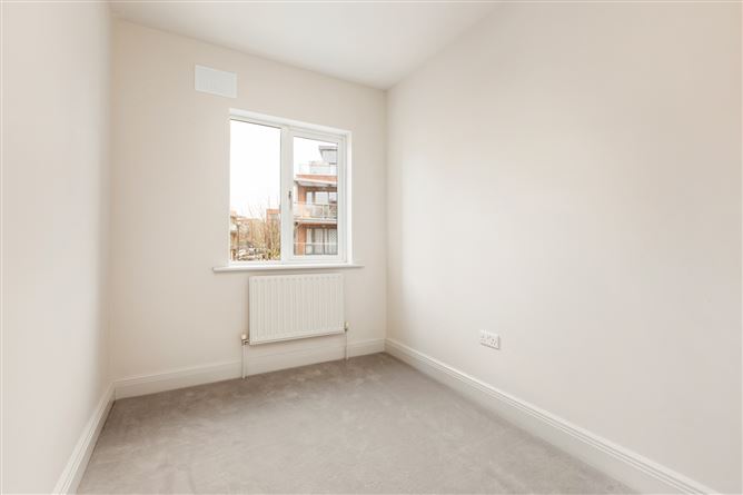 1 Saint Edmunds Park, Lucan, Co.Dublin