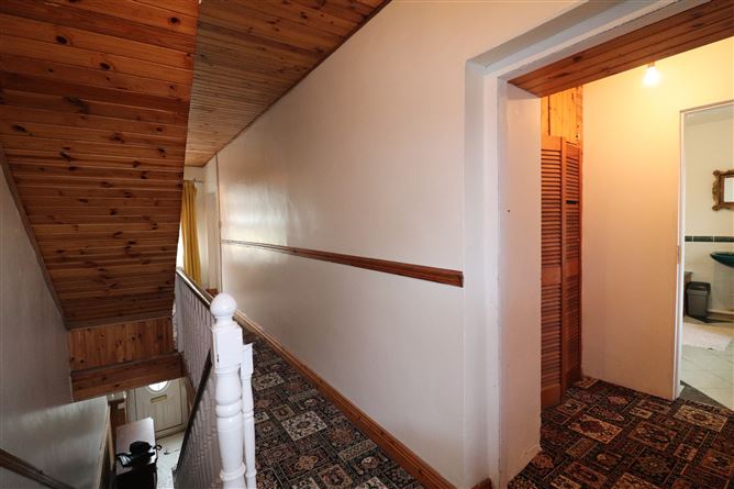 2 Deerpark, Tuamgraney, Clare