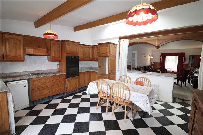 2 Deerpark, Tuamgraney, Clare