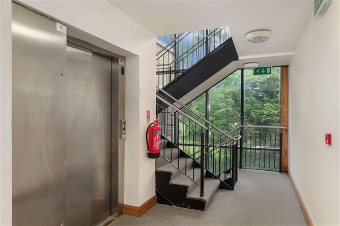Apt 14 Creevagh House, Dundrum Road, Windy Arbour,   Dublin 14