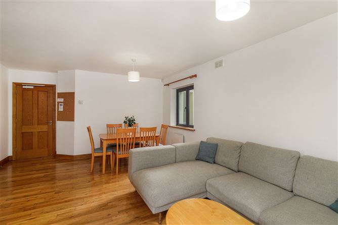Apt 14 Creevagh House, Dundrum Road, Windy Arbour,   Dublin 14