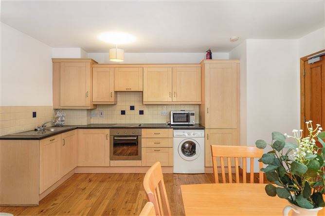 Apt 14 Creevagh House, Dundrum Road, Windy Arbour,   Dublin 14