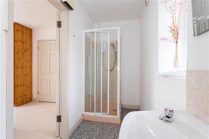 Toad Hall, Colla, Schull, Cork