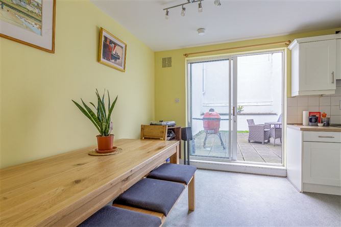 66/67 South Great Georges Street, South Dublin City, Dublin 2