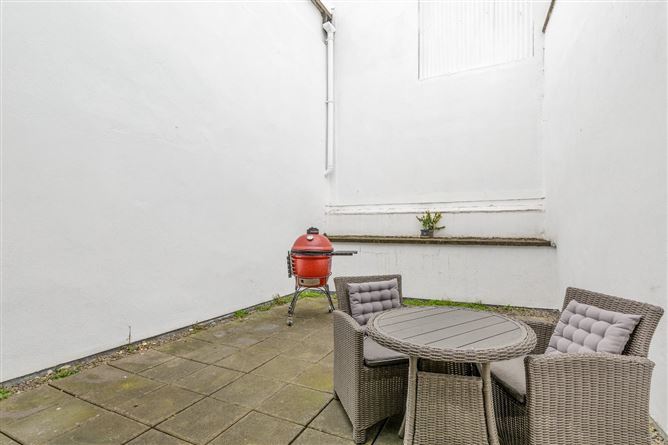 66/67 South Great Georges Street, South Dublin City, Dublin 2