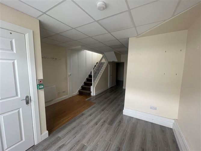 82/83 Johnstown, Waterford