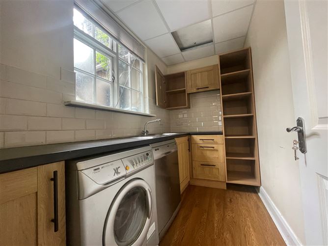 82/83 Johnstown, Waterford