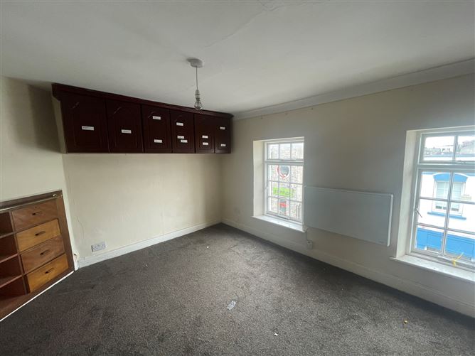 82/83 Johnstown, Waterford