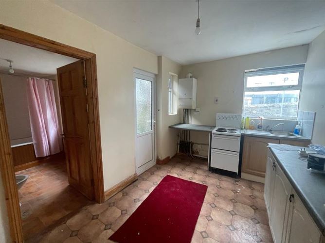 82/83 Johnstown, Waterford