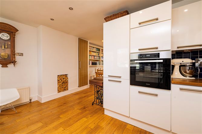 100 WALSH ROAD, Drumcondra, Dublin 9