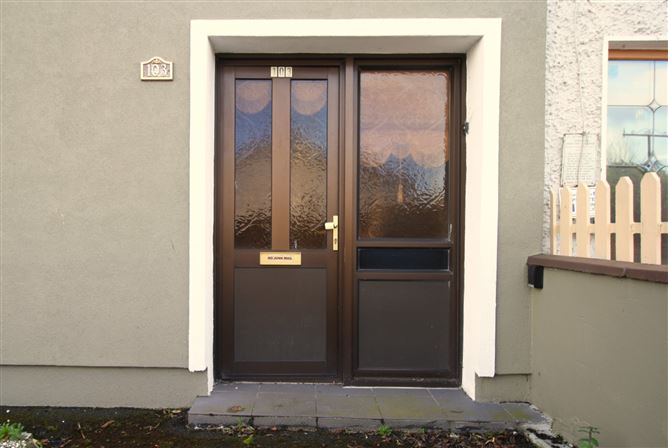 103 New Oak Estate, Carlow