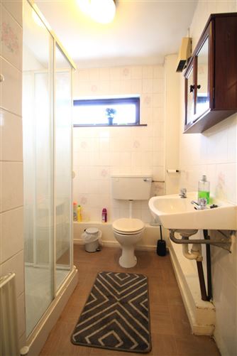 103 New Oak Estate, Carlow