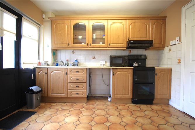 103 New Oak Estate, Carlow