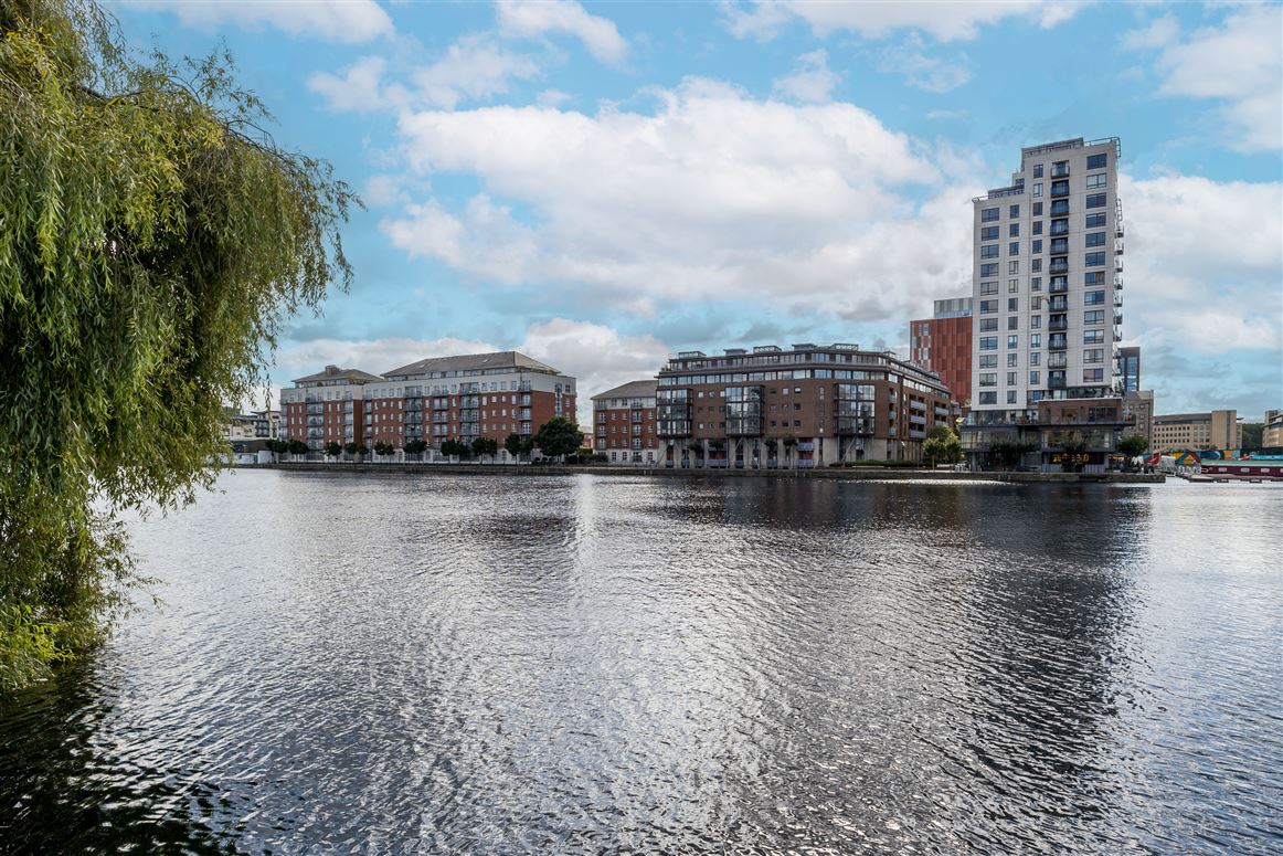 161 The George, Charlotte Quay Dock, Grand Canal Dk, Dublin 2
