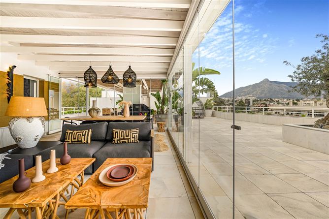 Spain, Marbella, Marbella - Puerto Banus - COSTA-00670P