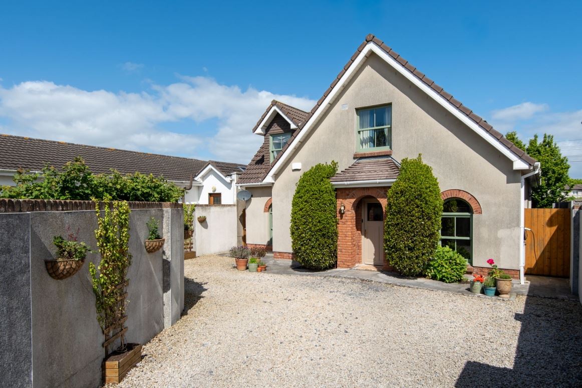 39A St. Domhnach's Well , Sutton,   Dublin 13