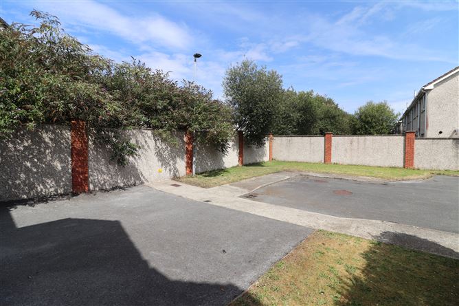Photo 26 of 31 — 76 Dromroe Avenue, Woodhaven, Castletroy, Limerick
