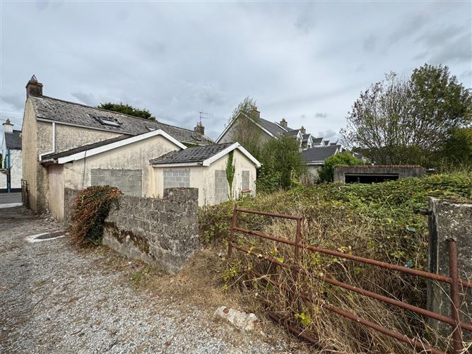 Chapel Street, Ballinakill, Co. Laois