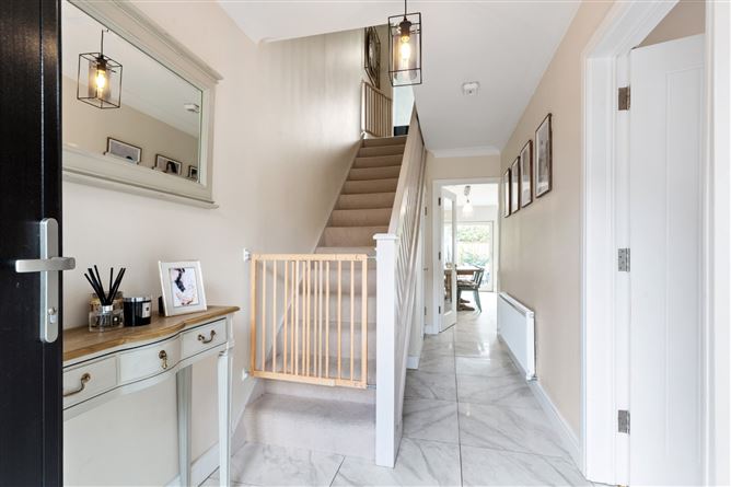 17 Sycamore Grove, Westminster Park, Foxrock, Dublin 18