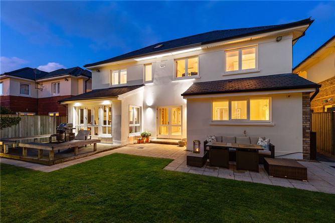 7 Carrickmines Garth, Carrickmines Wood, Brennanstown Road, Dublin 18
