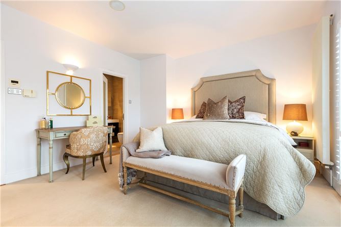 7 Carrickmines Garth, Carrickmines Wood, Brennanstown Road, Dublin 18