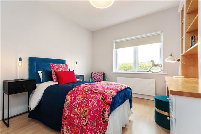 7 Carrickmines Garth, Carrickmines Wood, Brennanstown Road, Dublin 18