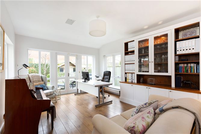 7 Carrickmines Garth, Carrickmines Wood, Brennanstown Road, Dublin 18