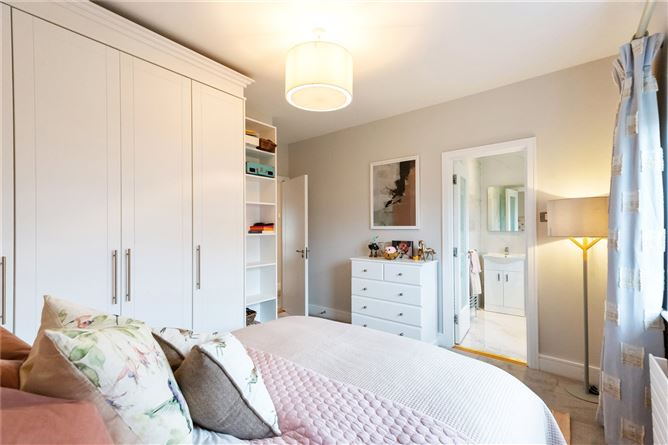 7 Carrickmines Garth, Carrickmines Wood, Brennanstown Road, Dublin 18