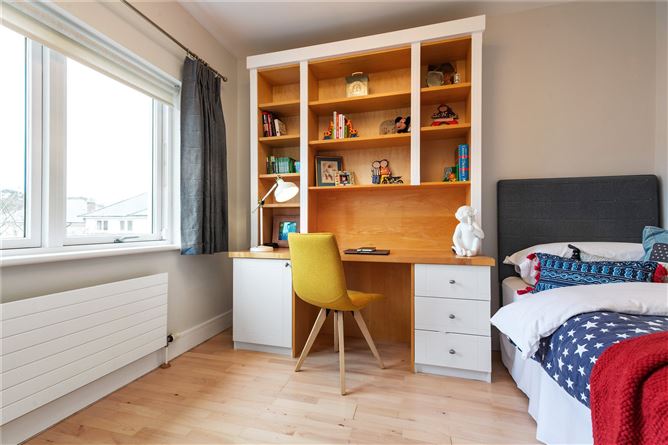 7 Carrickmines Garth, Carrickmines Wood, Brennanstown Road, Dublin 18