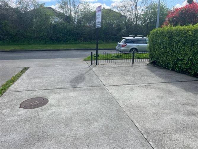 15 Woodscape, Finnstown Priory, Lucan, Dublin