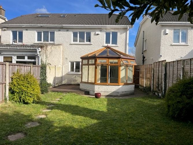 15 Woodscape, Finnstown Priory, Lucan, Dublin