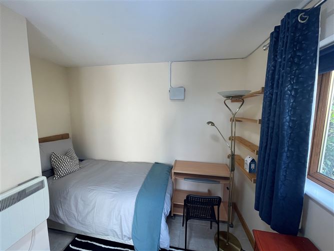 Wilson Road, Mount Merrion,   South County Dublin