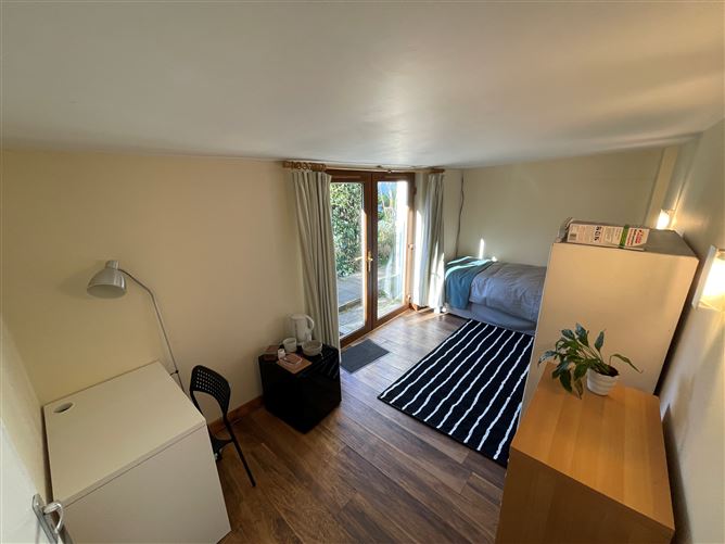 Wilson Road, Mount Merrion,   South County Dublin