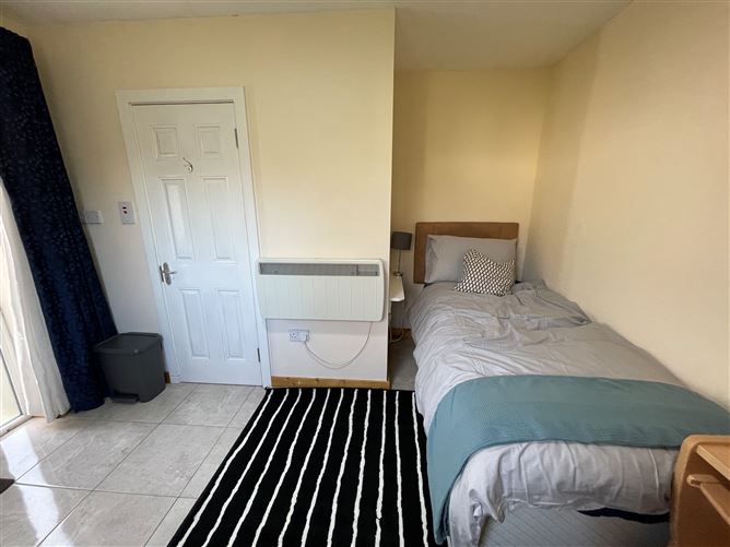 Wilson Road, Mount Merrion,   South County Dublin