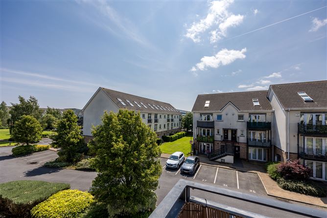 12 Melville Park, Meakstown, Finglas, Dublin 11