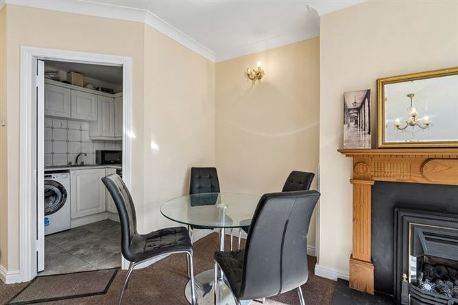 33 Shrewsbury, Donnybrook Castle, Donnybrook, Dublin 4