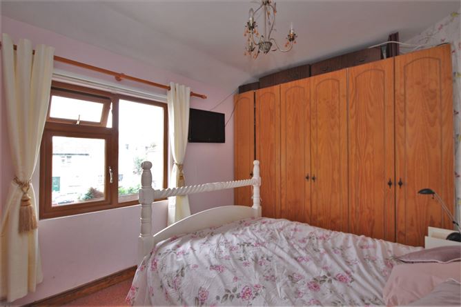 8 Kilmantain Park, Bray, Co. Wicklow