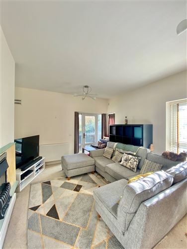 Apt 5 An Radharc, Maryborough Ridge, Douglas, Cork City