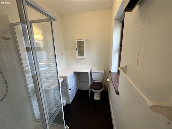 6 The Moorings, Kilmacsimon Quay, Innishannon, Cork