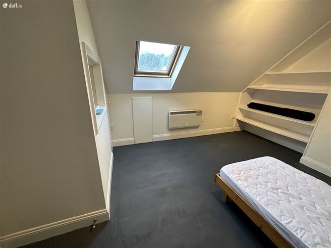 6 The Moorings, Kilmacsimon Quay, Innishannon, Cork